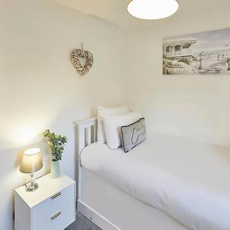 Дом отдыха Host & - Redsky House *