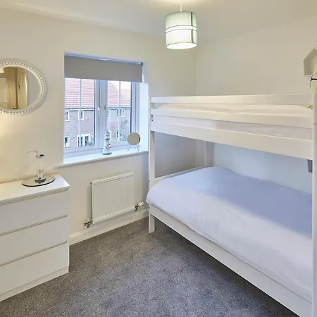 Host & - Redsky House